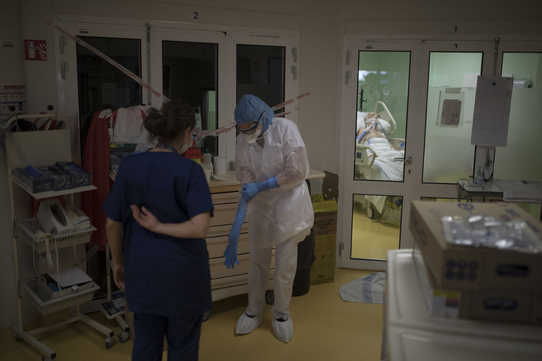 APTOPIX Virus Outbreak France